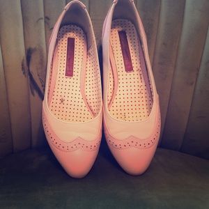 B.A.I.T. Oxford Heels